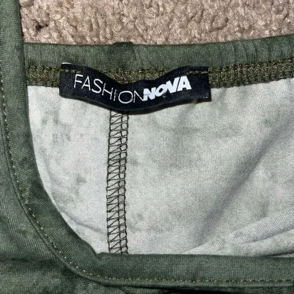 Fashion Nova Women's Sueded Yoga Jumpsuit Size 1X 🔥 - Picture 5 of 7